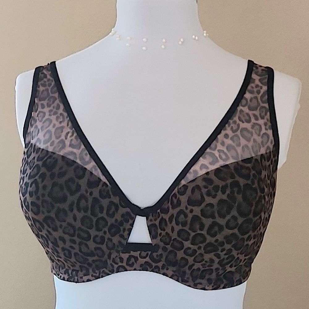 Smart & Sexy Size 38DDD Brown and Black Leopard Print Wireless Bra